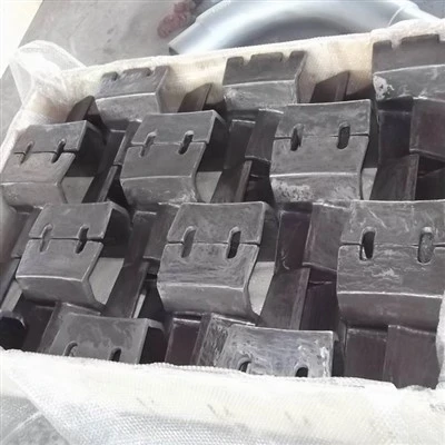 Kako veličina hrane materijala utječe na habanje dijelova za haljinu od kuglice?